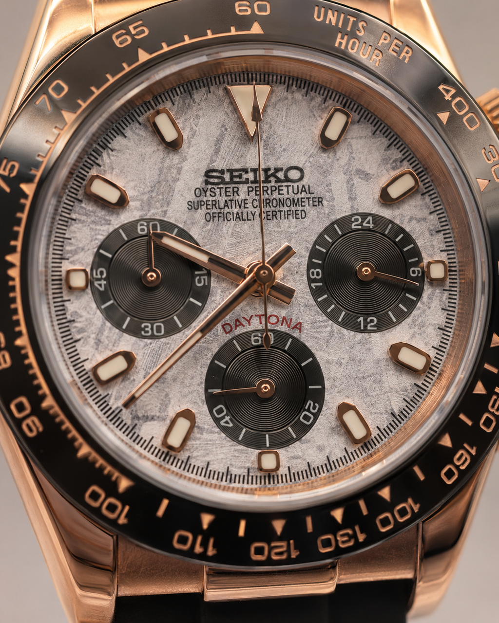 Daytona Mod – Rose Gold Meteorite Dial Rubber Strap