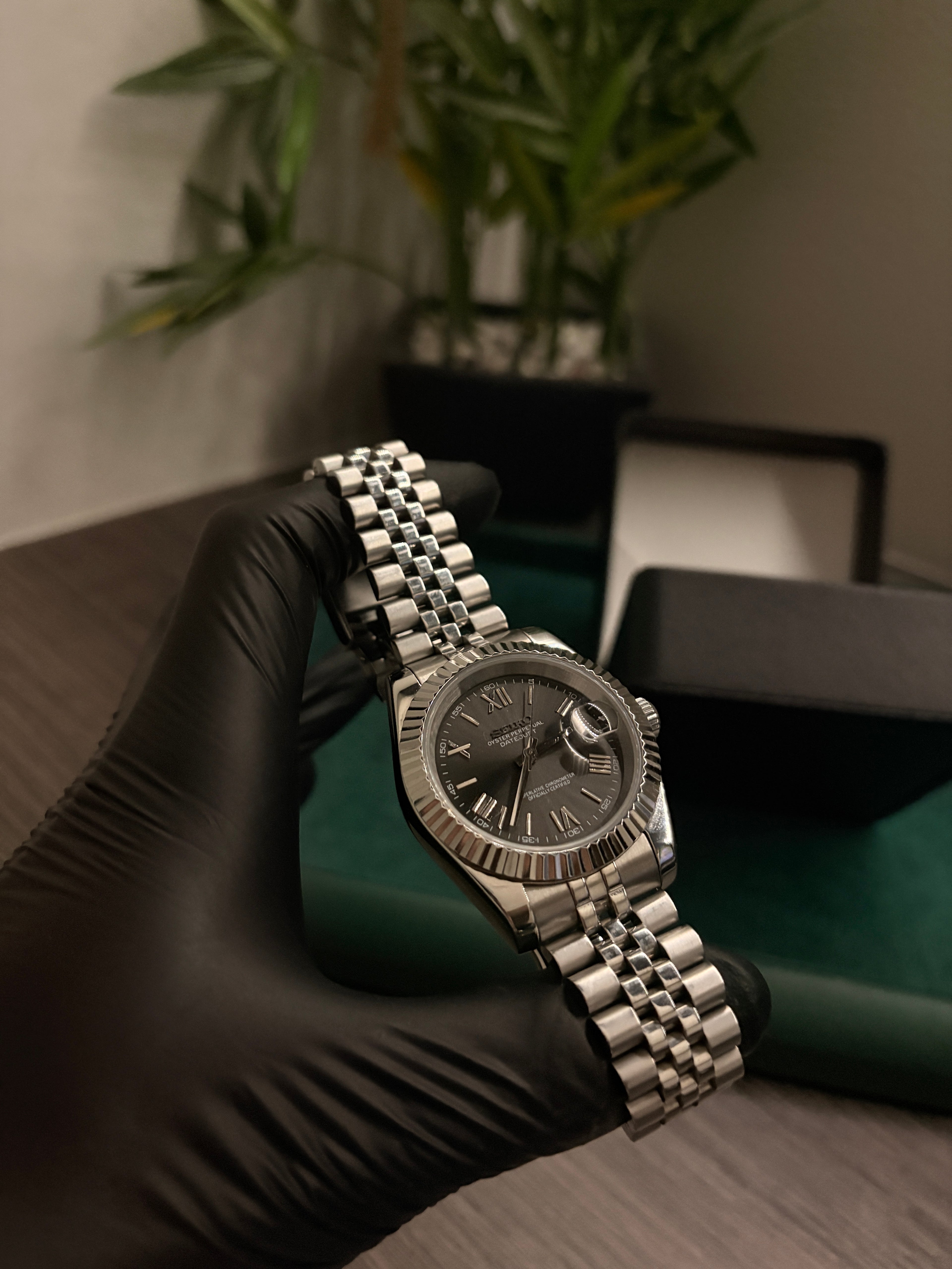Datejust Mod - Black Roman Dial