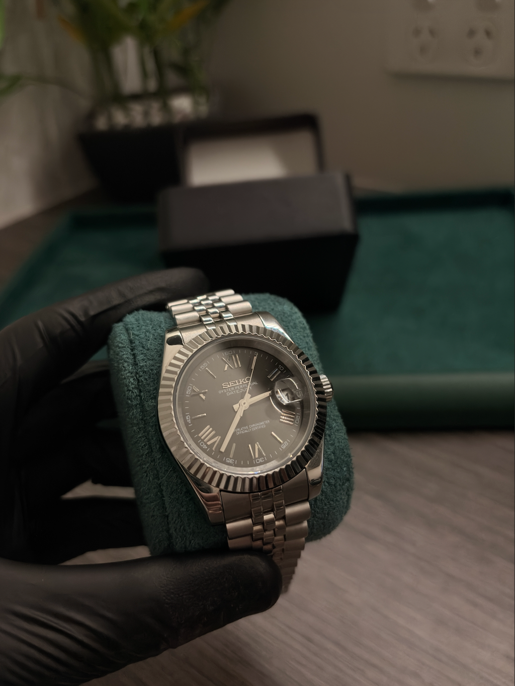 Datejust Mod - Black Roman Dial